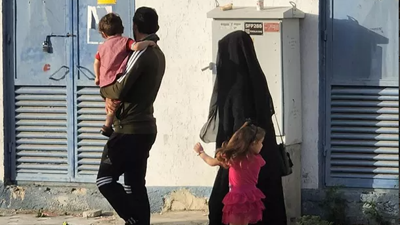 Türkiye'ye gelen Afganlar laik yaşama sahipmiş. İnanmayacaksınız ama TBMM böyle rapor verdi