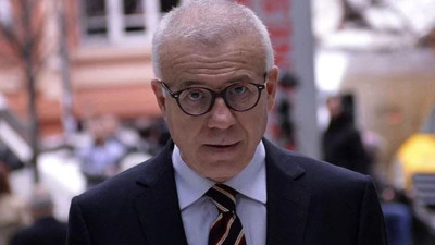 Ertuğrul Özkök Macron'un Köstence'deki bir hangarda gizli yemeğinde yenen lahana dolması