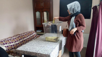 Köylüler kendi kaderlerini kendileri belirlediler 550 nüfuslu köyde referanduma gidildi