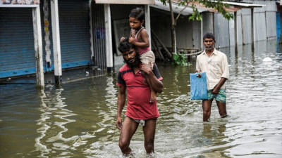 Hindistan'daki sellerde ölenlerin sayısı 71'e yükseldi