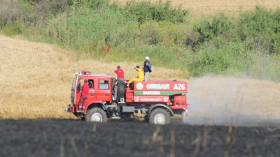 Dünyada buğday krizi yaşanırken Türkiye’de buğday tarlaları peş peşe yanıyor. Kötü haber bu kez Balıkesir'den geldi
