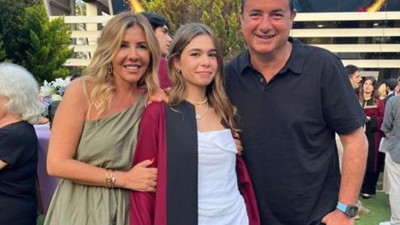 Acun Ilıcalı ve eski eşi Zeynep Yılmaz aynı karede! Mutlu günde bir araya geldiler