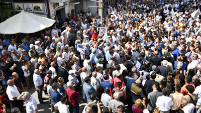 Meral Akşener'in Hayrabolu ziyaretinde vatandaşlar meydanı tıklım tıklım doldurdu