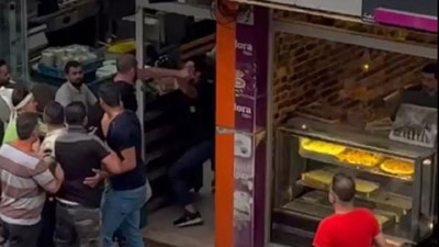 Sultanbeyli'de yumruklu sopalı kavga kamerada