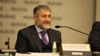 Bakan Nebati'den açıklama: Her türlü pozisyona hazır birisiyim