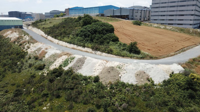 Hadımköy değil Hafriyatköy. Yollar moloz yığını doldu, araçlar geçemez oldu