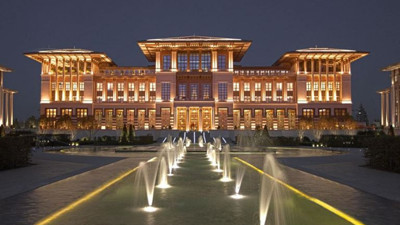 Saray'da bu anketi görenin yüzünün rengi değişti. Danışmanlar birbirini teselli etti