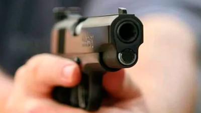 Üniversiteyi basan öğrenci 2 profesörü öldürdü