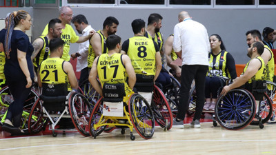 Fenerbahçe Gaziantep'i devirerek seride öne geçti