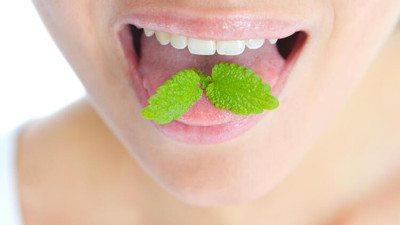 Mucize tarif. Korkulu rüyanız haline gelen kötü nefes kokularına son