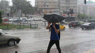 Meteoroloji'den sarı kodlu uyarı. Aman dikkat sağanak bu illeri esir alacak