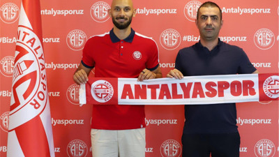 Antalyaspor transferi açıkladı. 2 yıllık sözleşme