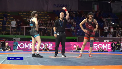 Ebru Dağbaşı güreşte Avrupa ikincisi oldu