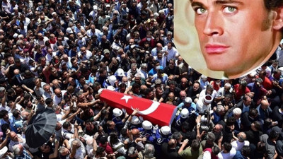 Barış Manço'dan sonraki en büyük sevgi seli. Büyük önder Atatürk'e selam söyle. İşte halkın reytingi