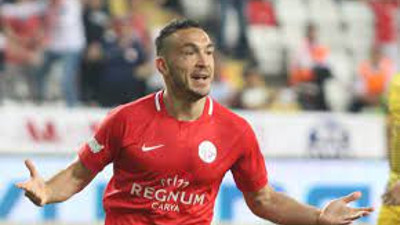 Mevlüt Erdinç Fransa'ya geri döndü