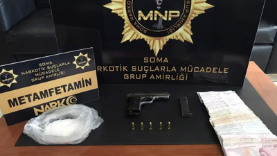 Manisa’da şüphelenilen araca uyuşturucu operasyonu