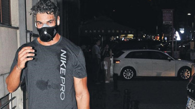 Şükrü Özyıldız bakın neden maske takıyormuş