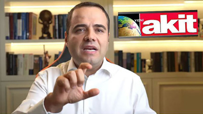 Prof. Özgür Demirtaş Yeni Akit'in haberini paylaşarak böyle seslendi. Bu paçavraya inanmayın!