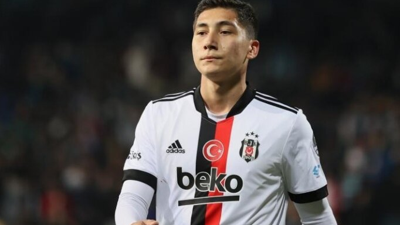 Emirhan İlkhan antrenmanları ara vermeden sürdürüyor. Yıldız isimlerle birlikte çalışıyor