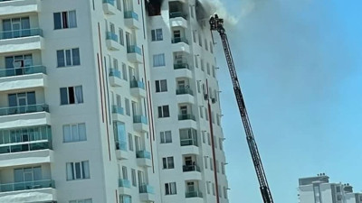 Diyarbakır’da 13 katlı binada yangın
