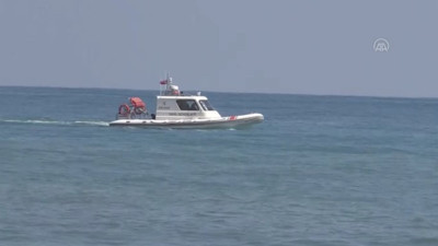 Denizde kaybolan genci arama çalışmaları sürüyor