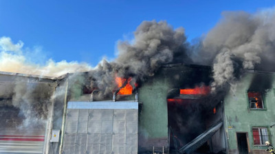 Tekstil fabrikasında yangın