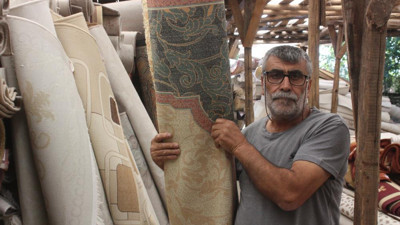 Halının içinden çıktı saya saya bitiremedi