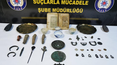 Bilecik'te tarihi eser kaçakçılığı operasyonu. Roma dönemine ait mühür de bulundu