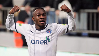 Beşiktaş'tan bir transfer bombası daha. 19.15'te İstanbul'da