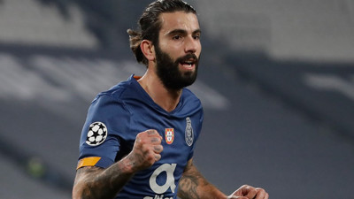 Galatasaray orta saha transferini bitirdi