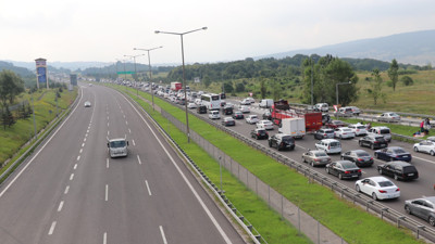 TEM, Bolu Dağı Tüneli kilit | Trafik durma noktasına geldi | Tatilciler yola çıktı