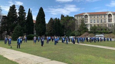 Boğaziçi Üniversitesi'nde uzaklaştırılan 4 akademisyenden 3'ü göreve iade edildi