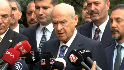 Bahçeli'den bayram namazı çıkışında sert sözler. TTB'ye ateş püskürdü