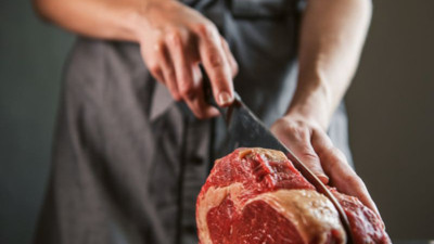 Prof. Çiğdem Kader: Kurban etine çıplak elle dokunmayın