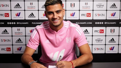 Süper Lig'e gelmedi, Fulhamla imzaladı