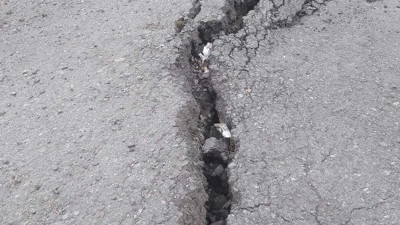 Ordu’da 3 kez onarılan yolda yine çatlaklar meydana geldi