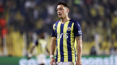 Başakşehir Mesut Özil'i resmen duyurdu