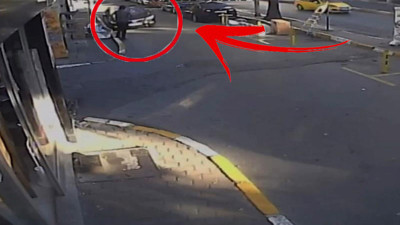 İstanbul’da korku dolu anlar. Para isteyen kişiyi ezmeye çalıştı iş yerine daldı