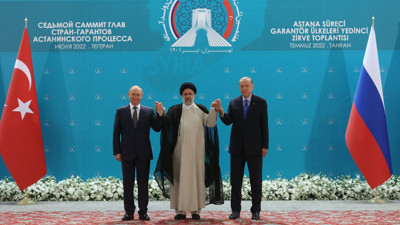 Tahran'daki üçlü zirvenin ardından 16 maddelik ortak bildiri yayımlandı