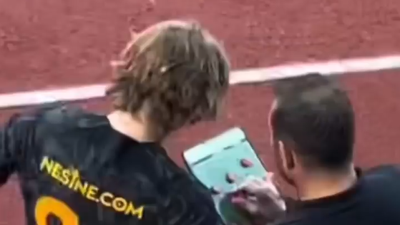 Taraftardan Okan Buruk'a güldüren taktik. ''Taktik maktik yok bam bam bam''