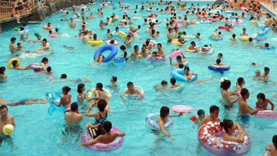 Havuza girenlere uzman doktor uyarısı: Yüzücü Kulağı Hastalığı’na dikkat