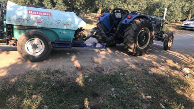 Dedesinin kullandığı traktörün altında kaldı