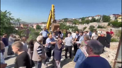 Beykoz'da olaylı yıkım