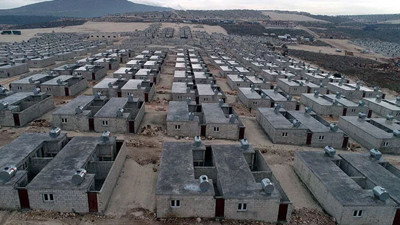 Türkiye'nin Suriye'de yaptığı evlerin arkasından cemaat ve tarikatlar çıktı