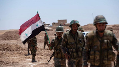 Esad'ın askerleri sınıra konuşlandı. Haberi Reuters geçti