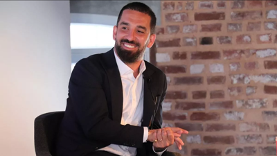 Arda Turan'a mal edilen bu cümle sosyal medyayı yıktı geçti. Orhan Veli Gencebay okumamış adamlar bana cahil diyor