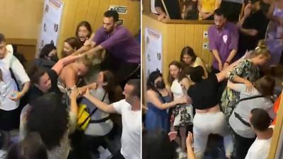 Ada Vapurunda kadın turistlerin tokatlı kavgası. Gemi görevlisinin sözleri güldürdü. Videoyu çeken iki Türk'ün konuşmalarını dinleyin