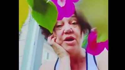 Nazan Öncel ev fiyatlarına görüntülü isyan etti