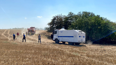 Anız yangını kampüse sıçradı