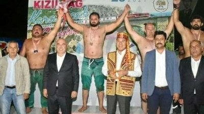 Şampiyon Pehlivan altın kemerini vermeyen MHP'li belediyeye dava açtı